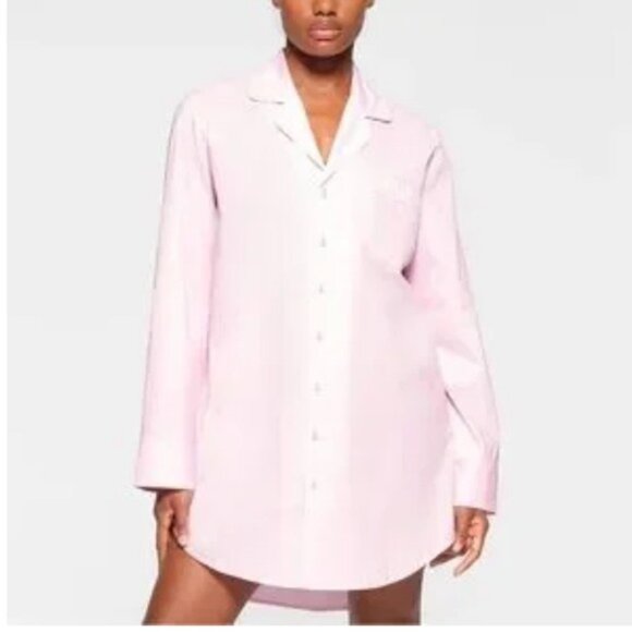 SKIMS Cotton Poplin Sleep Dress in baby pink size LG SKIMS Cotton Poplin Sleep Dress in baby pink size LG
